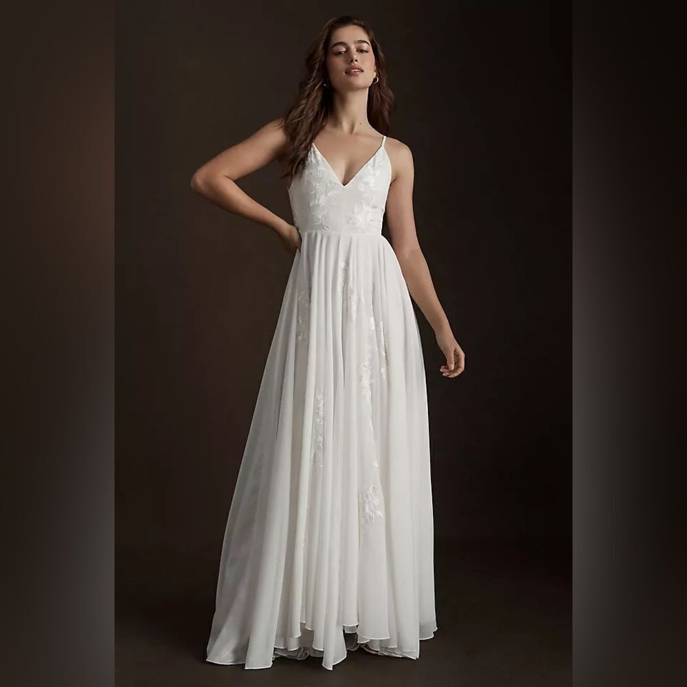 BHLDN Bonaire V-Neck Embroidered
Wedding Gown/ size 0 - Picture 3 of 16